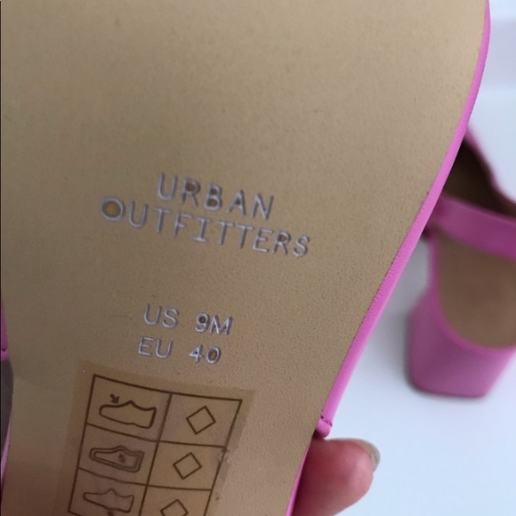 Pink heels - Picture 6 of 6